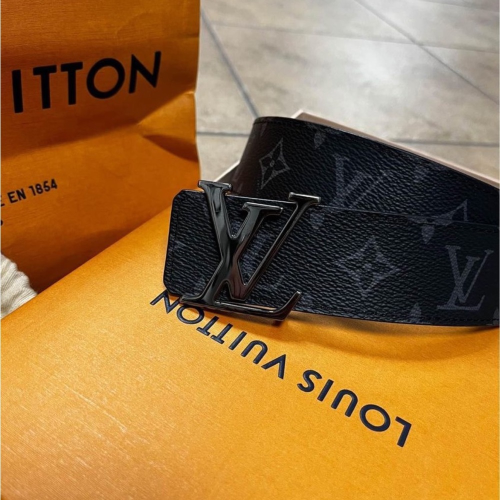 Men’s louis vuitton belt